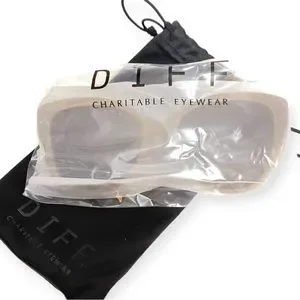 DIFF Rae Sunglasses Milky Light Brown Frame Brown Lens CatEye NWT New Diff Eyewear Rae Womens Cat Eye Sunglasses Gold Frame  main image 3